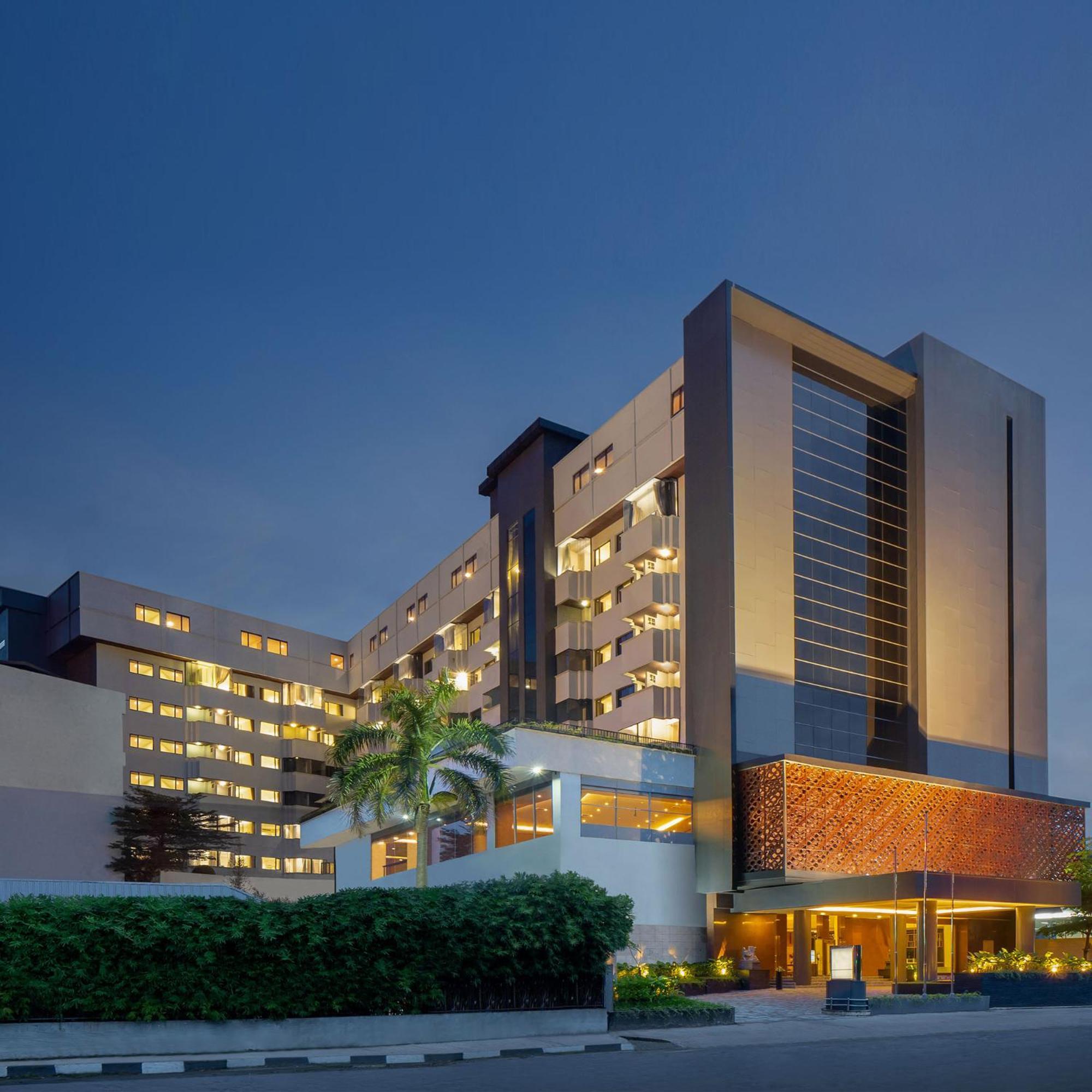 Aiho Hotel Medan Exterior foto