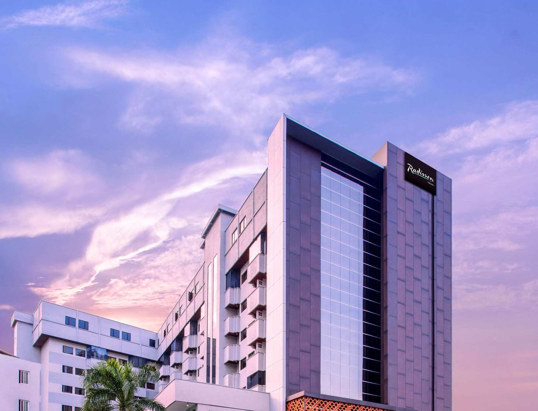 Aiho Hotel Medan Exterior foto